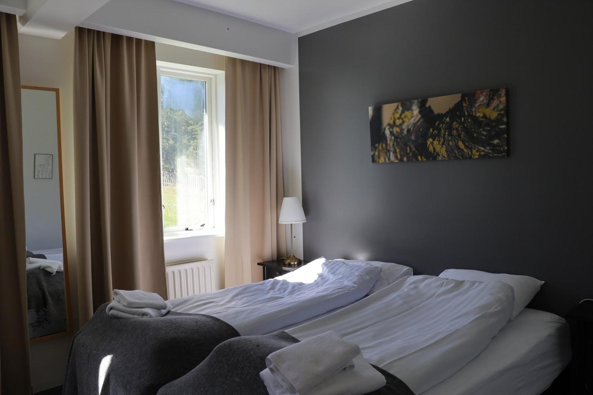 Hotel Varmahlid Вармахлид Экстерьер фото