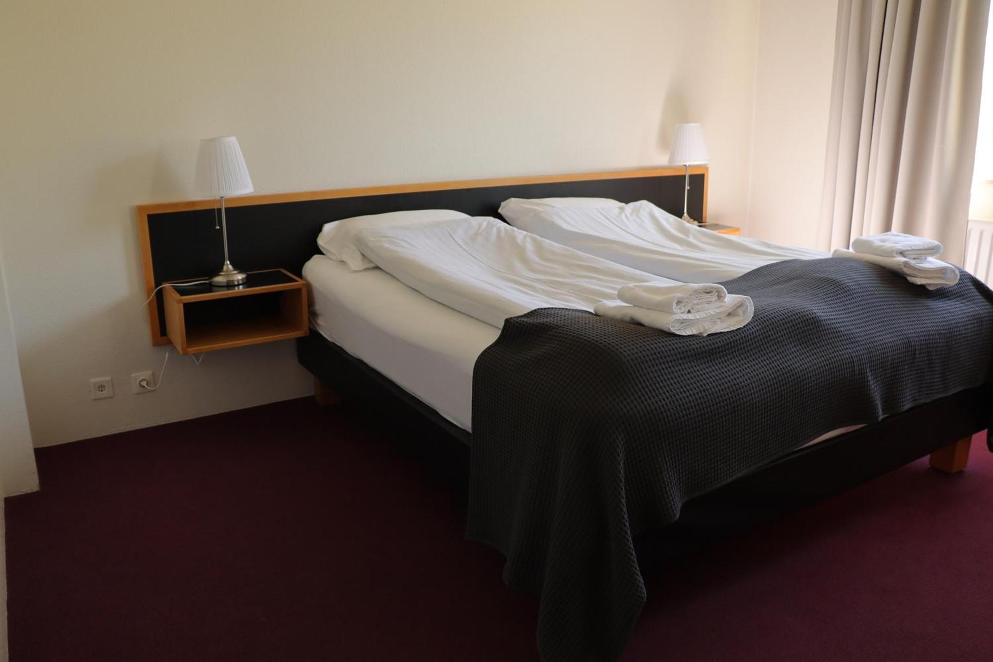 Hotel Varmahlid Вармахлид Экстерьер фото