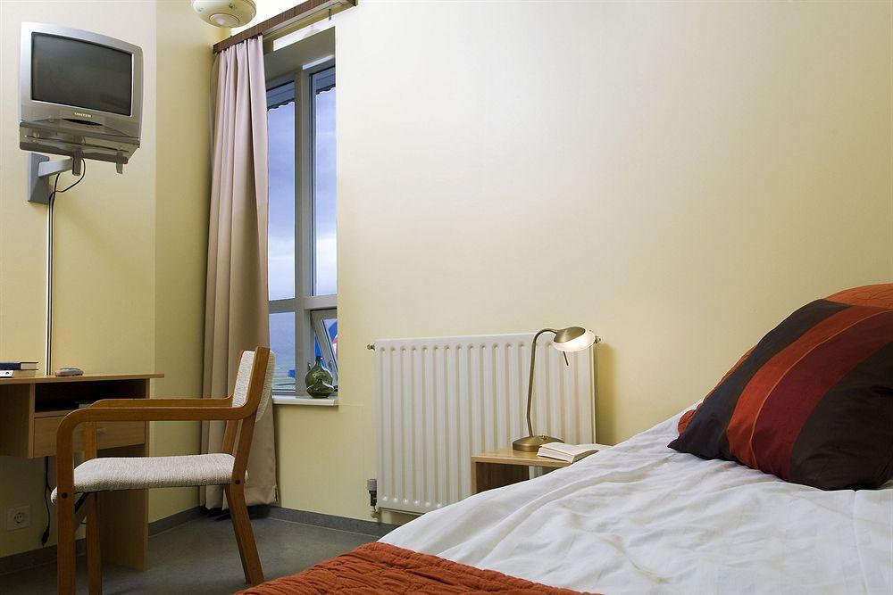 Hotel Varmahlid Вармахлид Экстерьер фото